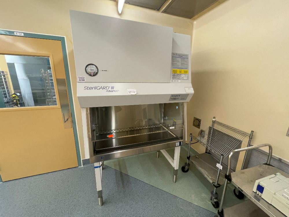 Image of Baker SterilGARD III Advance Biological Safety Cabinet